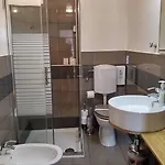 Casa Piazza Del Santo 2*