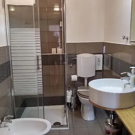 Casa Piazza Del Santo 2*